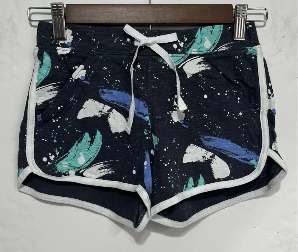 Justice Dolphin Shorts Black With Paint Splatter Pattern   NWT   Size 8